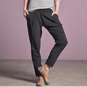 Athleta Interlude Black Pull On Minimalist Classic Travel Pants Size 2
